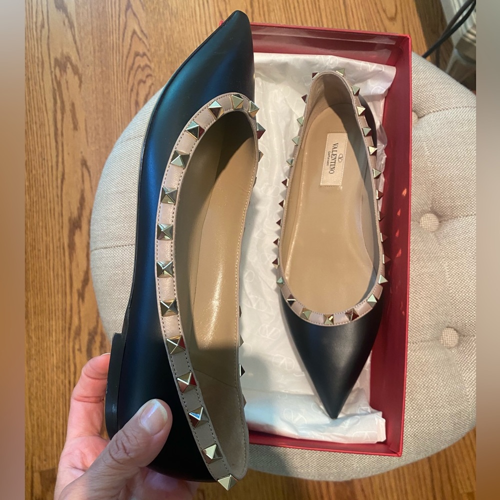 Valentino flats